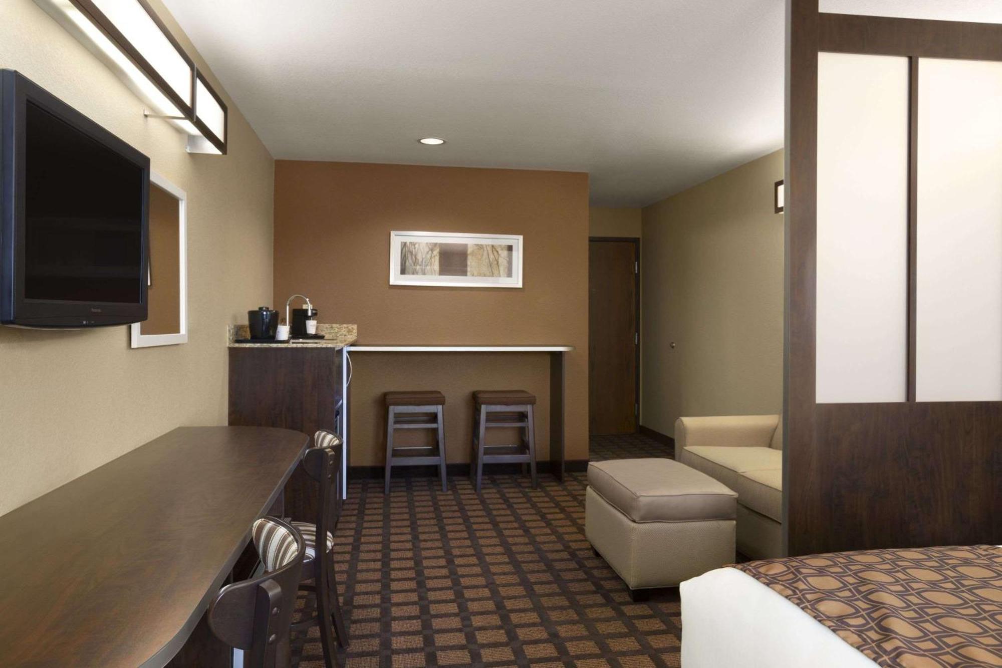 Microtel Inn & Suites By Wyndham Odessa Tx Εξωτερικό φωτογραφία
